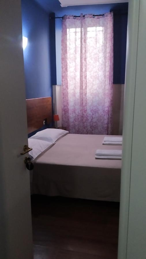 Affittacamere A Posada La Spezia Esterno foto